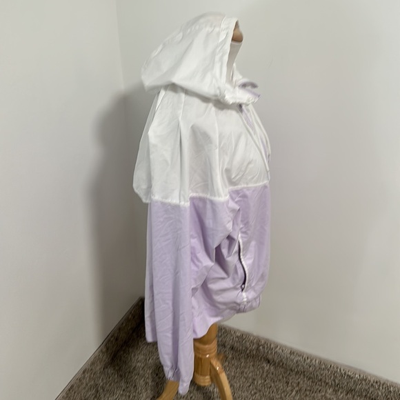 👠 Nike Windbreaker Jacket - Picture 2 of 4